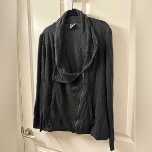 [H by Bordeaux] ✨ Asymmetrical Zipper Sweatshirt